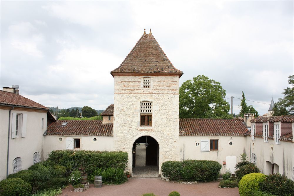 Logis Hotel Le Prince Noir Serignac-sur-Garonne Exterior photo